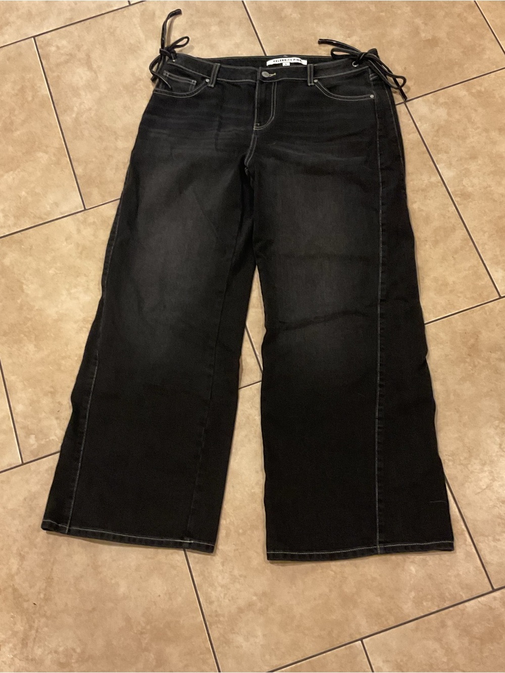 Women’s Black Wide-Leg Jeans with Side Lace Details 90s vibe grunge